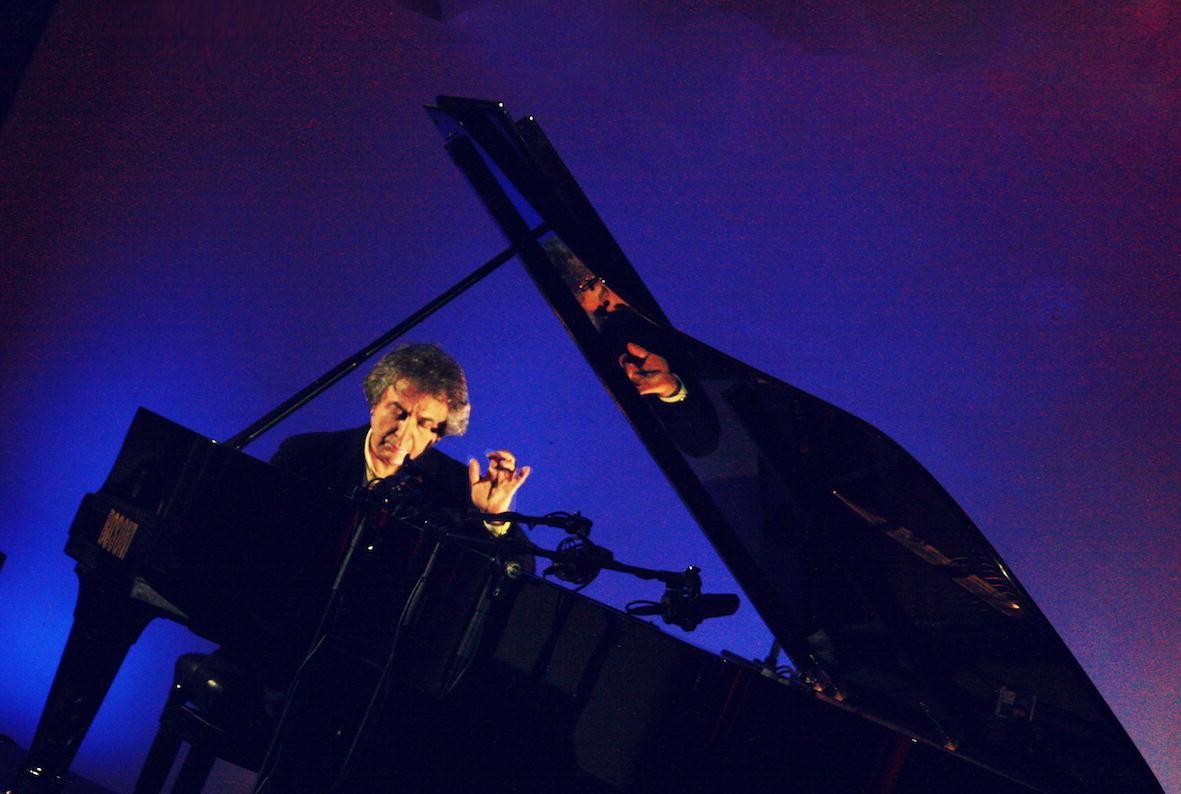 Il maestro Roberto Cacciapaglia, protagonista del concerto all’alba alla fortezza di Mont’Alfonso in Garfagnana