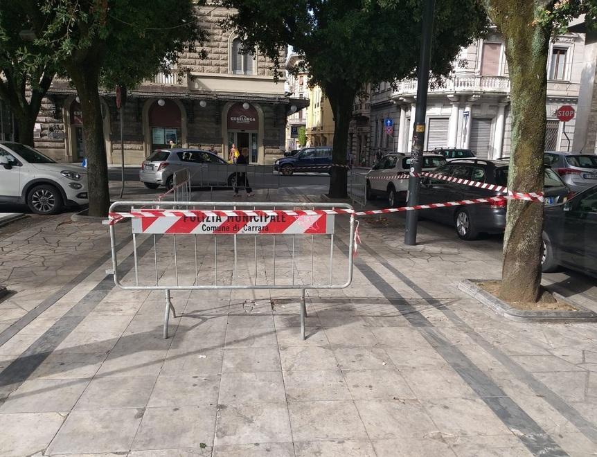 121mila euro per i marciapiedi di Avenza Ma quelli del centro città sono a pezzi 