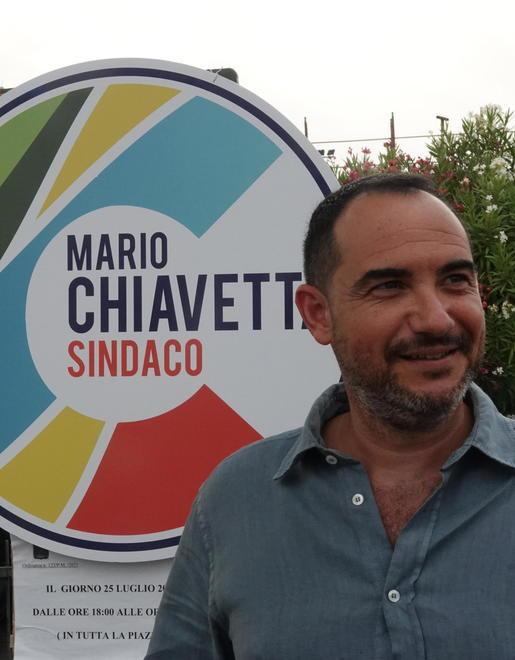 La sfida di Chiavetta a Casamenti «Progetti e non chiacchiere da bar» 
