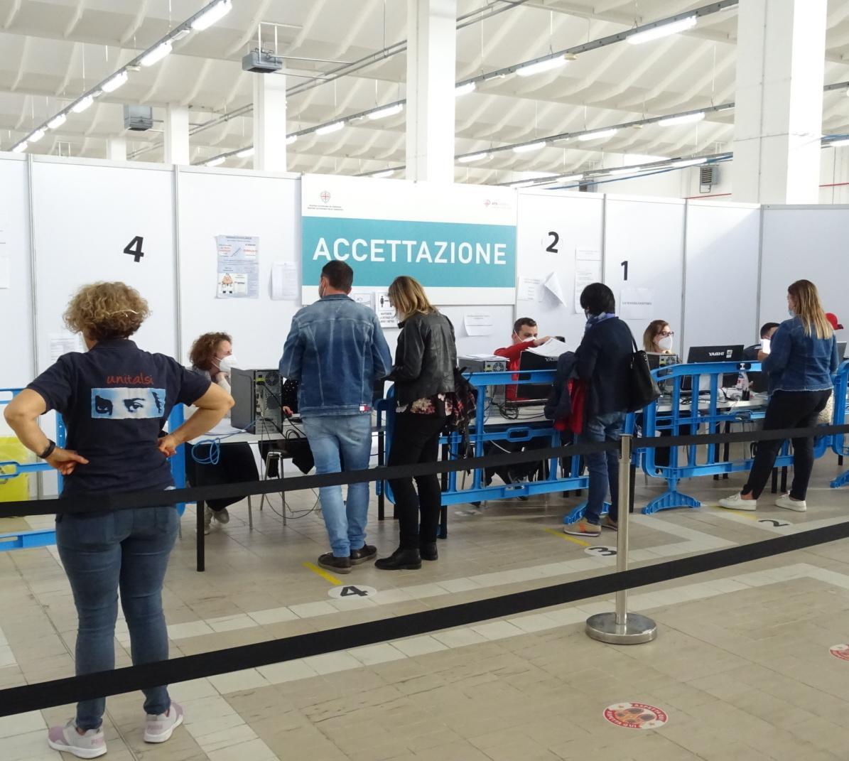 Gli under 19 spingono l’isola verso il milione di dosi 