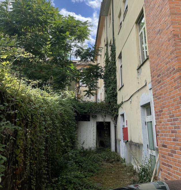 Degrado intorno al vecchio ospedale