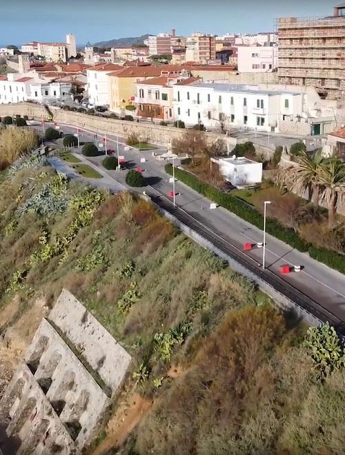 Viale del Popolo e piazza Bovio si preparano al rombo dei motori 
