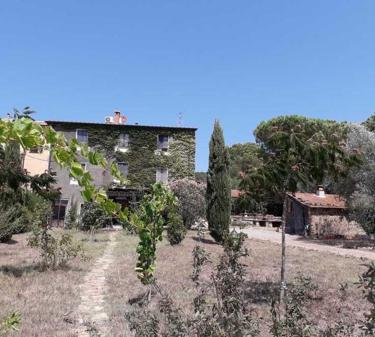 Dieci famiglie a secco da dieci giorni «Almeno ci mandino le autobotti»
