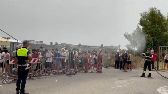 Gran caldo a Oristano: sviene davanti all’hub in attesa del vaccino 