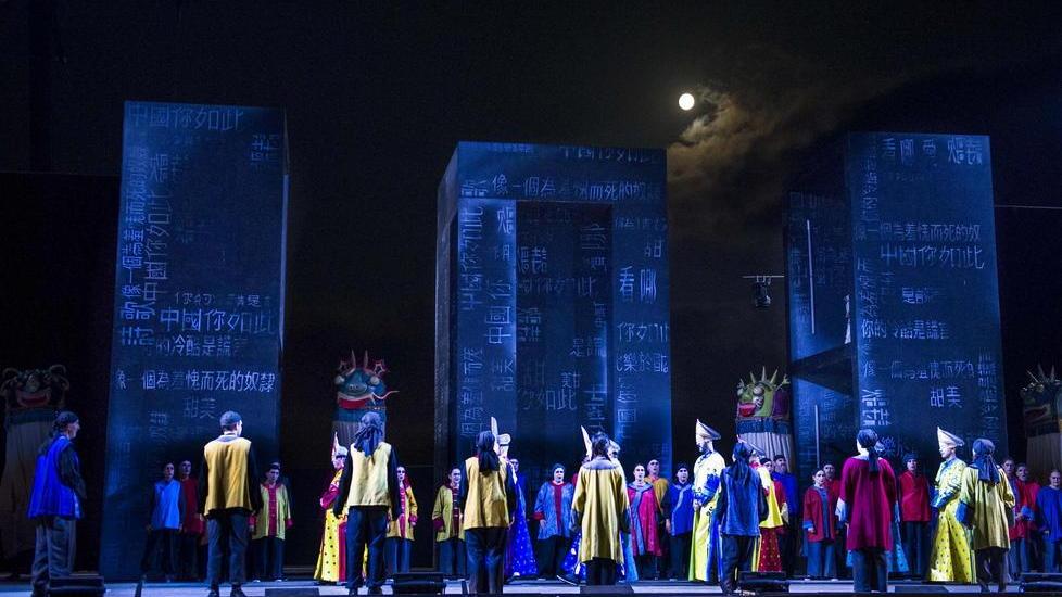 Sotto al palco, in giro, a tavola: guida agli eventi del Ferragosto in Toscana