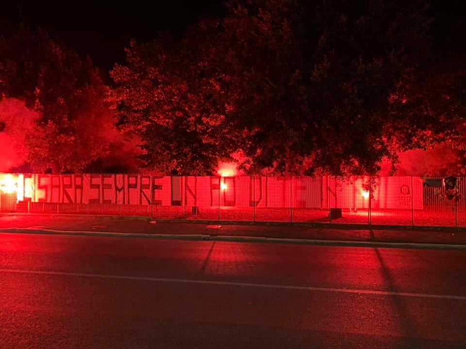 Lo striscione di ricordo