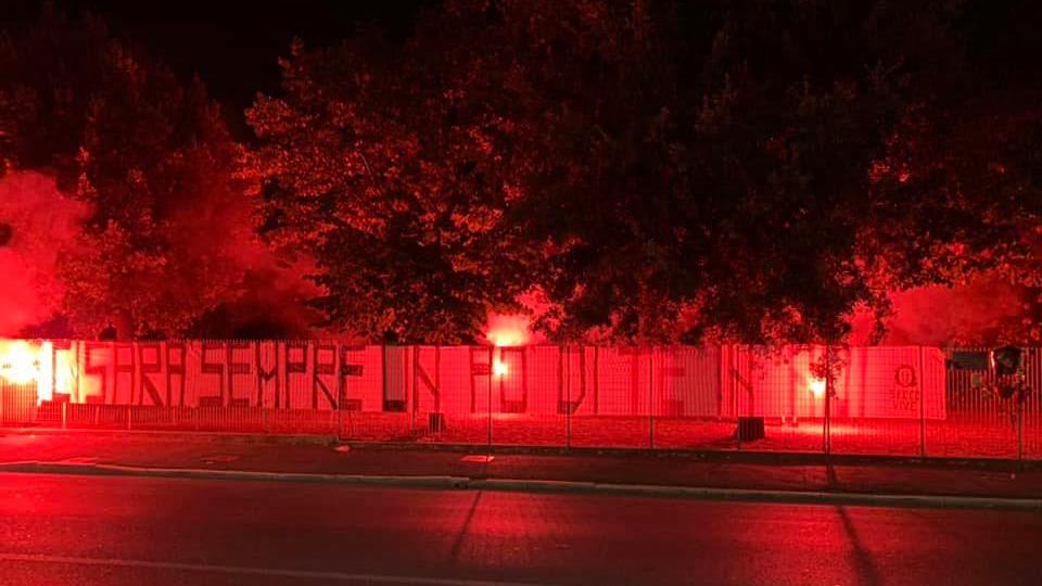 Lo striscione di ricordo