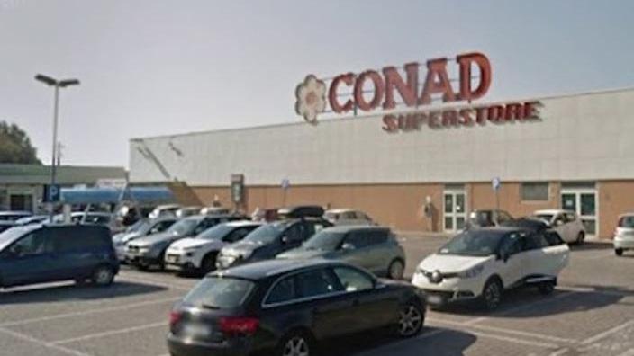 Ok all’area sportiva a Focette e alla variante Coop-Conad