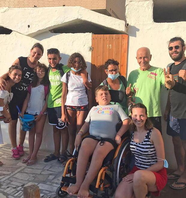 Giochi e bagni al mare per i ragazzi del gruppo “Sei il mio amico speciale”