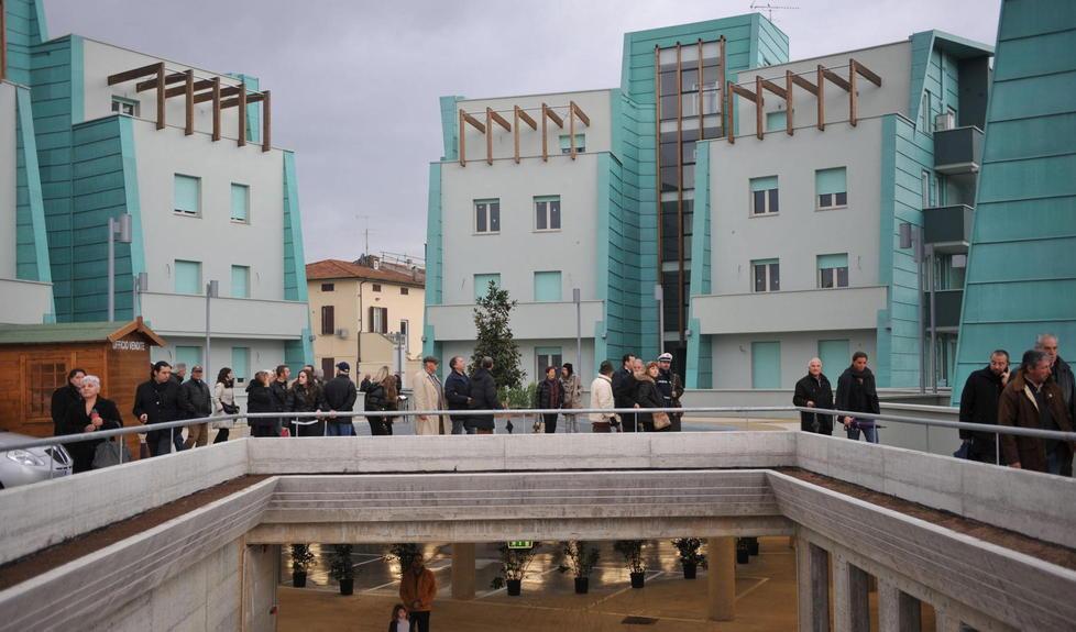 Venduti all’asta gli immobili del palazzo color verde rame