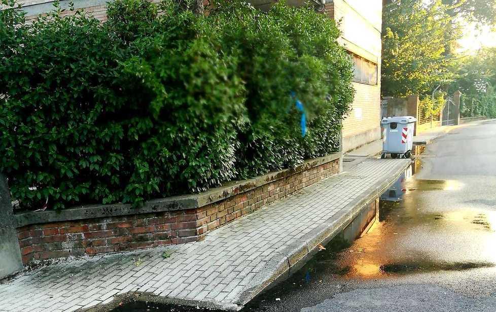 Tubatura rotta, oggi i lavori