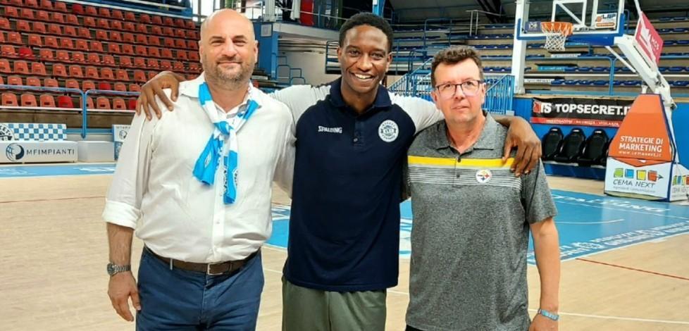 La Top Secret abbraccia Mayfield e Vildera: «Siamo qui per vincere»