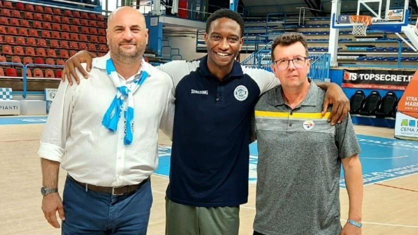 La Top Secret abbraccia Mayfield e Vildera: «Siamo qui per vincere»