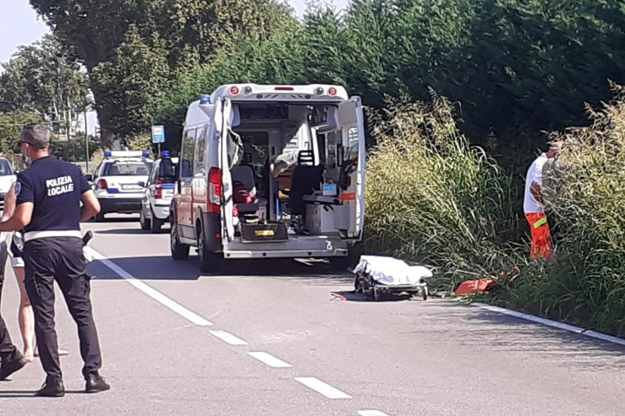 Portomaggiore, motociclista grave dopo lo scontro col trattore