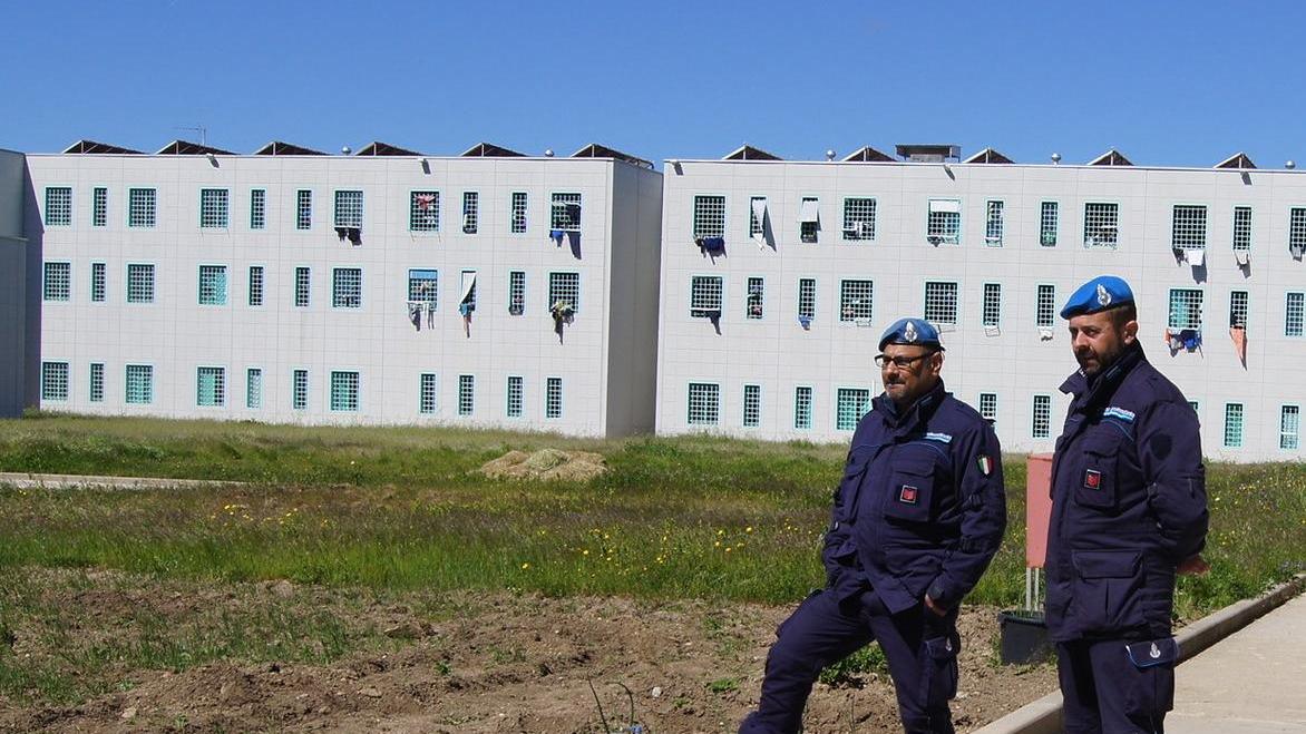 Camera penale e Ucpi in visita al carcere di Nuchis