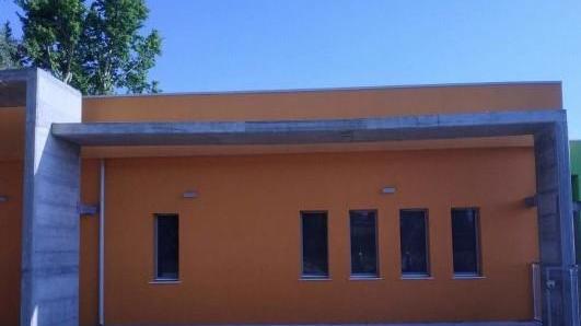 Mirandola. Travi da controllare, ma non c’è tempo Il Comune demolisce un pezzo di scuola