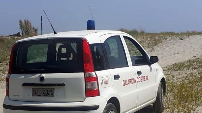 Malore in mare, turista rischia di annegare. La donna salvata da una coppia di Codigoro
