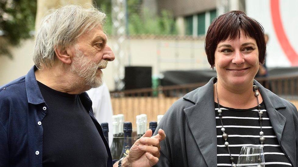 Gino Strada con la figlia Cecilia in un momento felice