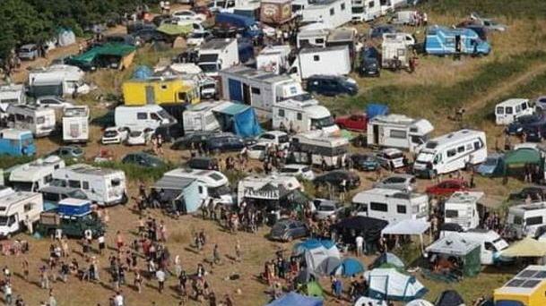 "Secondo morto al rave" ma il party illegale non si ferma