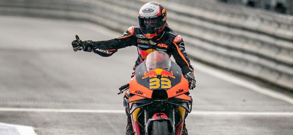Binder azzarda sul bagnato e vince nel Gp d’Austria Rossi, ottimo ottavo posto
