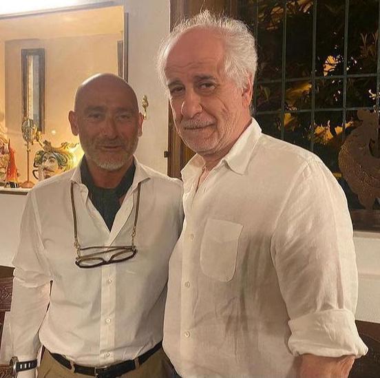 Per Servillo una pizza in centro a Pietrasanta