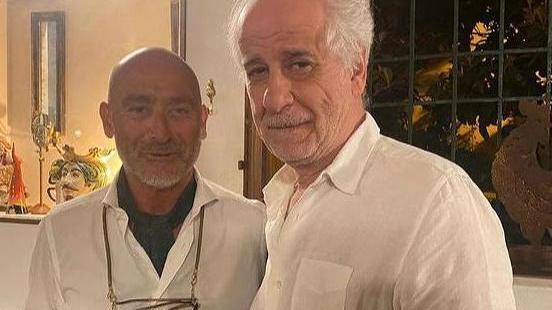 Per Servillo una pizza in centro a Pietrasanta