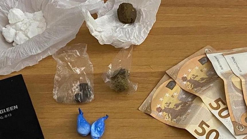 Scoperto col “fumo” e la cocaina Giovane arrestato
