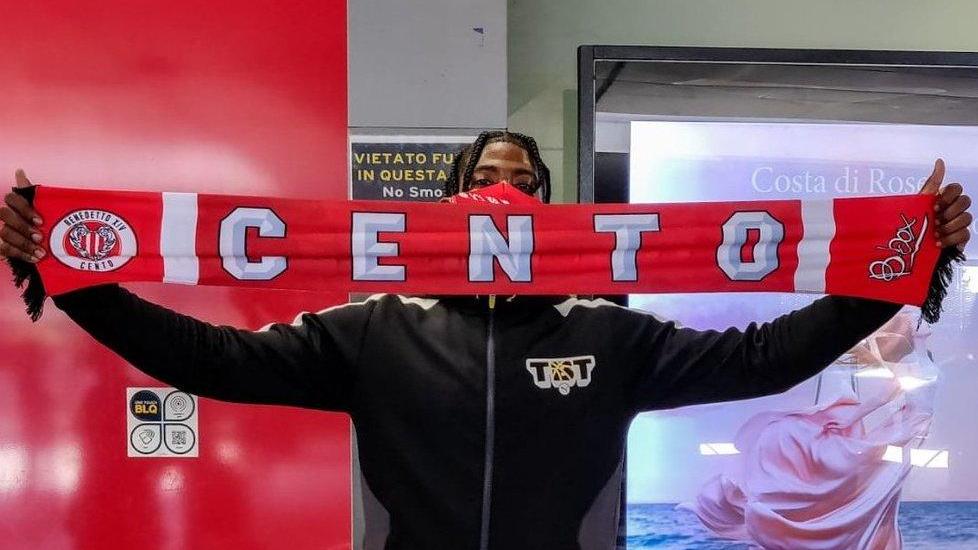Cento, partenza col giallo Subito un tampone positivo