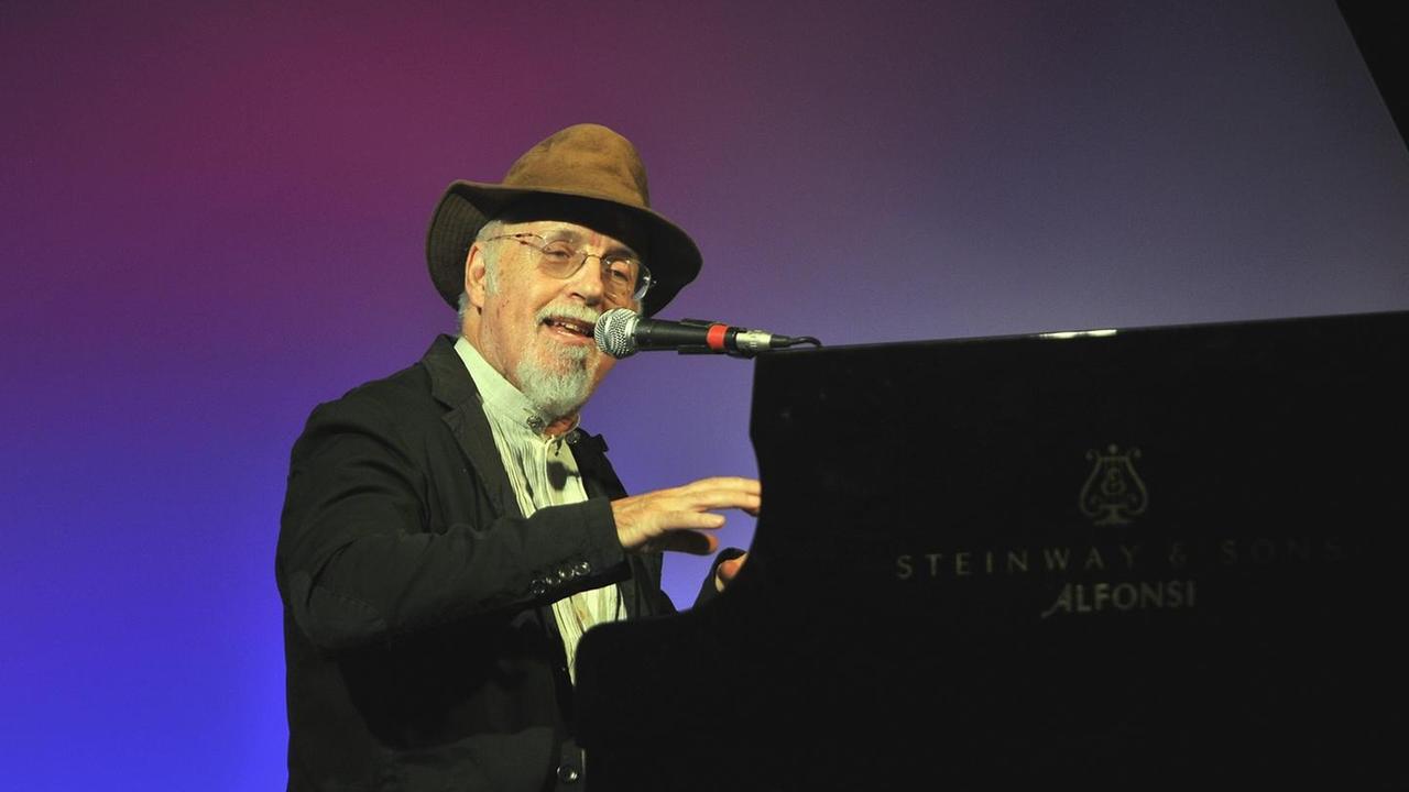 Festival Mirtò al via oggi alle 22 il concerto di Piero Marras