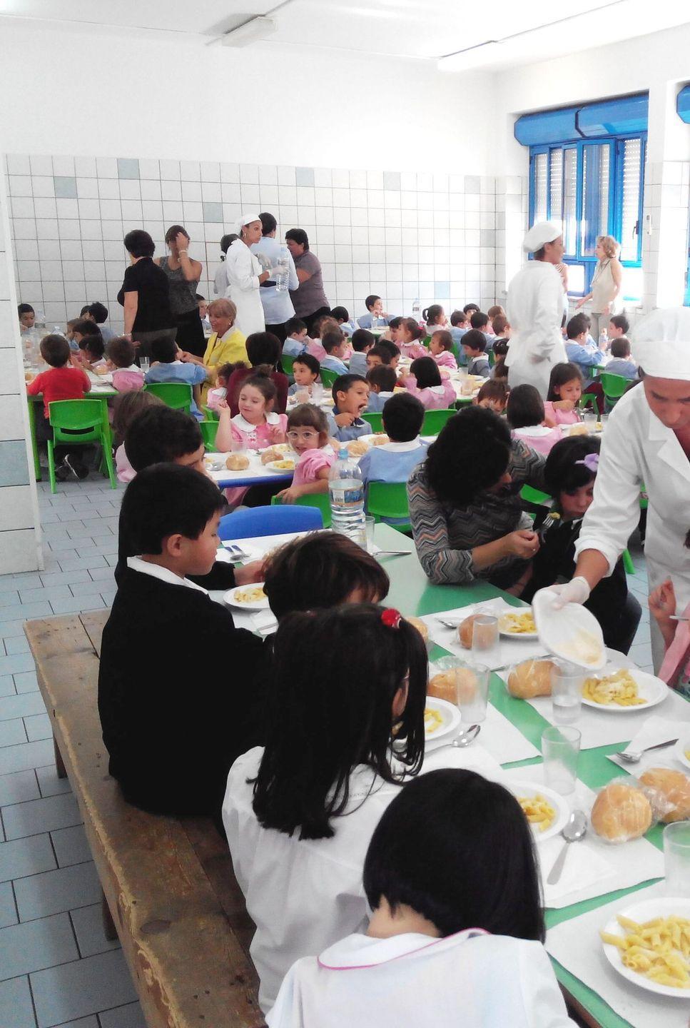 Mensa scolastica, richieste entro settembre