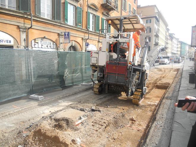 Lungarno Mediceo, il cantiere si sposta di fronte a piazza Mazzini 