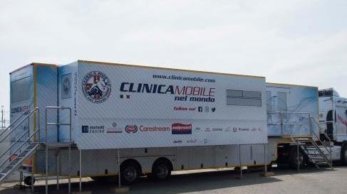 La Clinica mobile in piazza della Vittoria per controllare il cuore dei reggiani