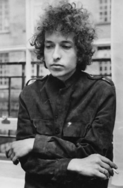 Bob Dylan accusato di molestie sessuali a una dodicenne avvenute 56 anni fa 