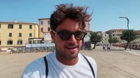Wikipedro, lo youtuber in chiave turistica innamorato di piazza Bovio