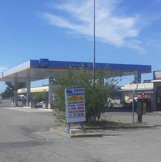 «Servivo un cliente poi l’odore forte Ho chiesto subito aiuto»