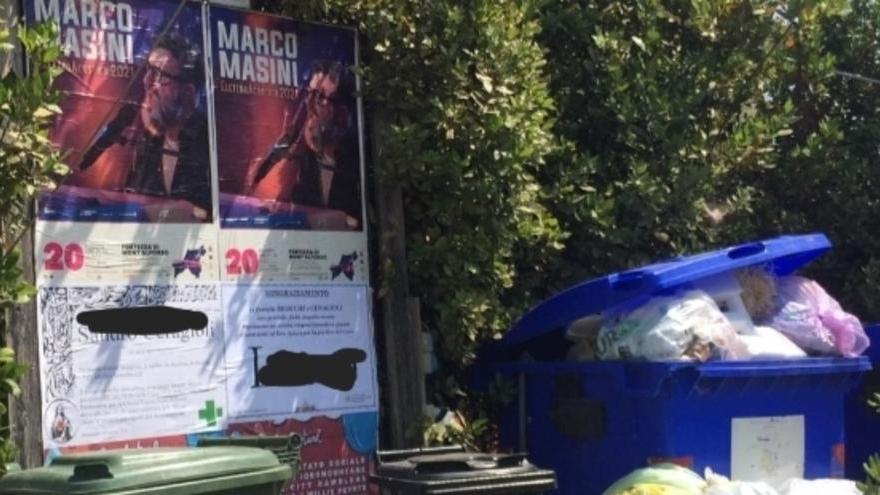 Manifesti funebri con gli eventi