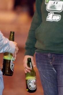 Liti, atti vandalici e ubriachezza molesta Occhi puntati su alcol e droghe tra giovani 