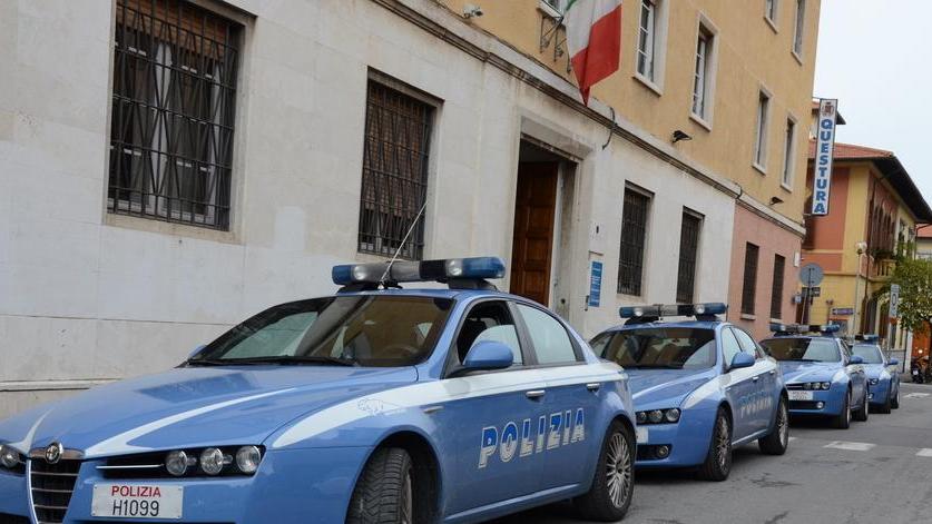 Ragazzo si presenta in questura di sera: mi hanno aggredito