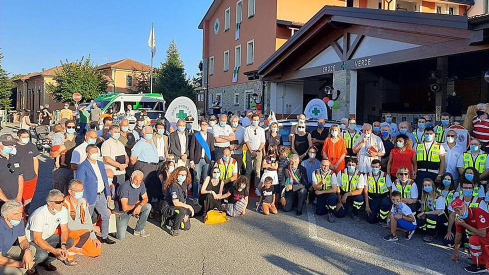 La Croce Verde in festa consegna i riconoscimenti e inaugura il nuovo mezzo