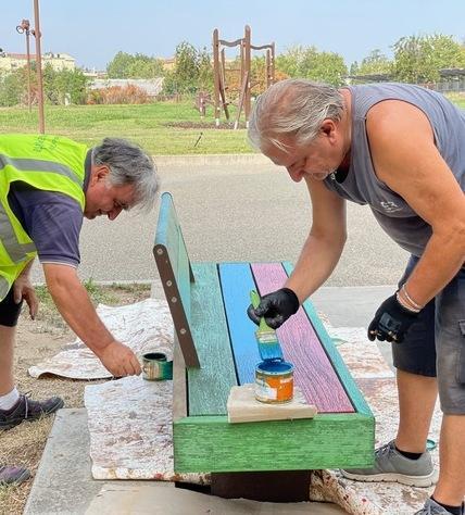 Quelle panchine al Novi Sad «Riprendiamoci i nostri spazi» 