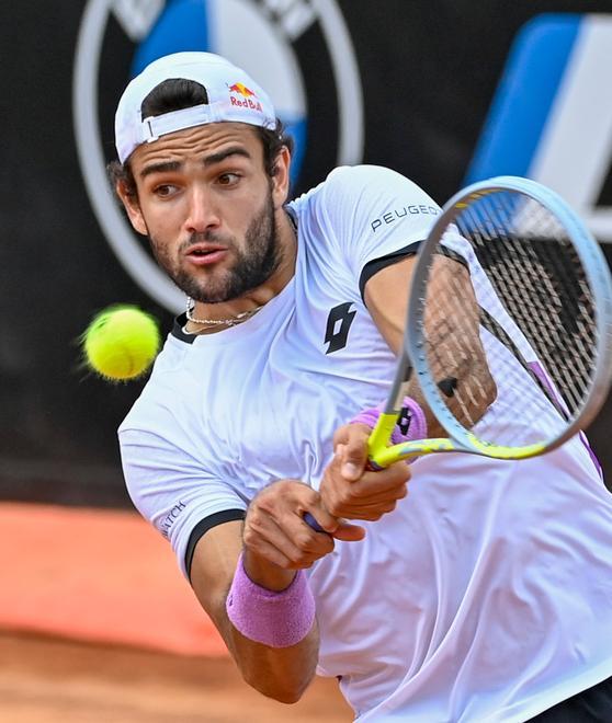 Berrettini rientra con venticinque aces Fognini e Giorgi, una giornata amara 
