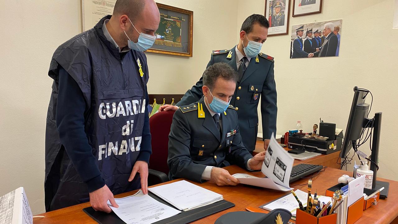 Percepivano il reddito di cittadinanza senza averne diritto: 22 denunciati