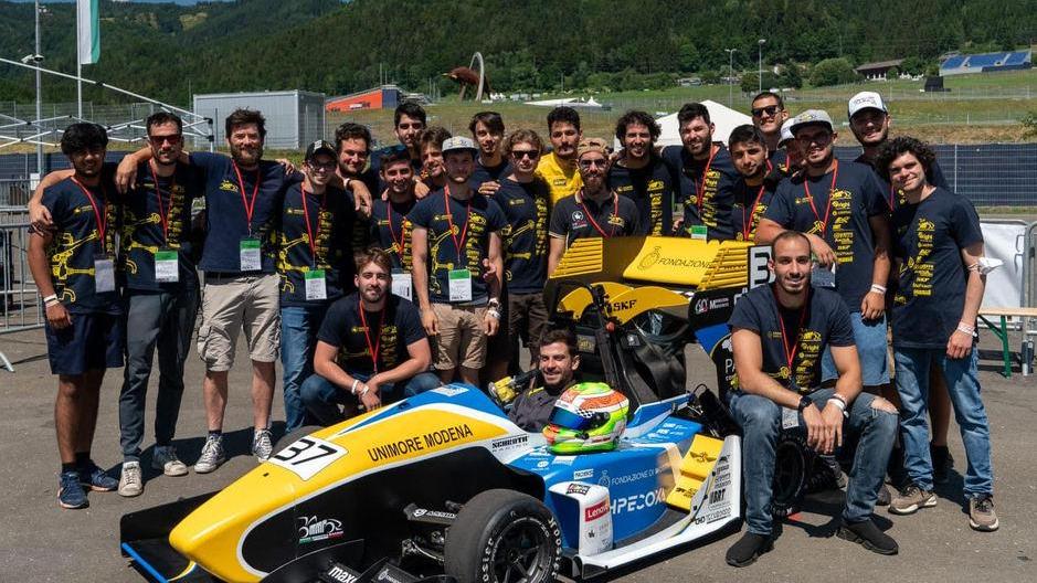Unimore trionfa nelle gare di Formula Student