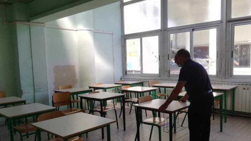 Emergenza scuola, mancano gli spazi per ospitare 36 aule di istituti superiori