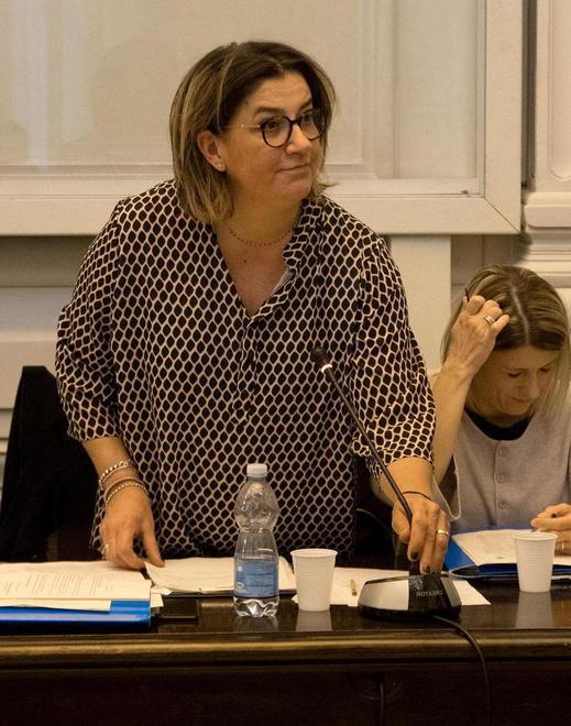 «La Piscina comunale tra quindici giorni chiude ma la giunta ancora tace» 