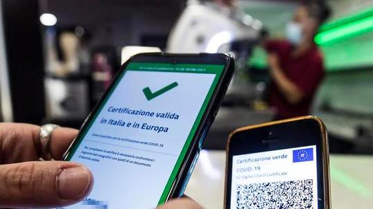 Si è vaccinato, ma in Brasile «Non mi danno il Green pass»