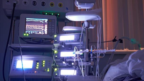 Contagi, la curva resta alta e c’è un’altra vittima del Covid
