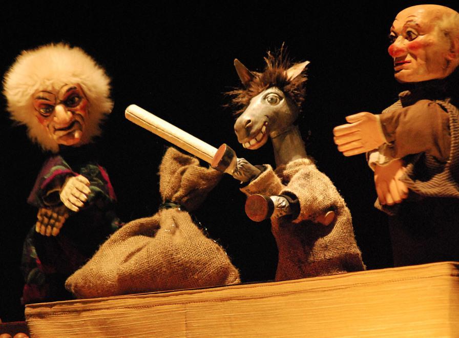Il parco del Tasso ospita i burattini ispirati al tema del Mago di Oz