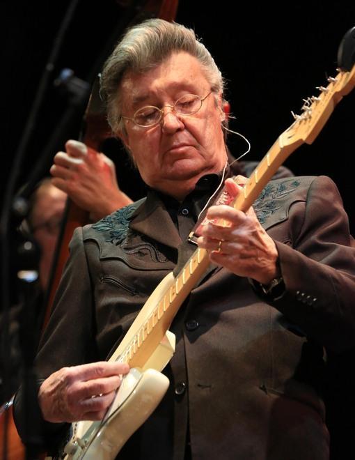 Bobby Solo all’Adelante Il sogno rock’n’roll nato con Elvis e mai finito 