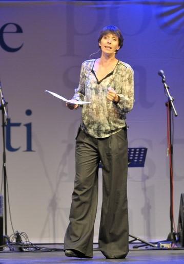 Poeti emiliani alla prova del palco Lunedì ai Giardini “Vola alta la parola” 